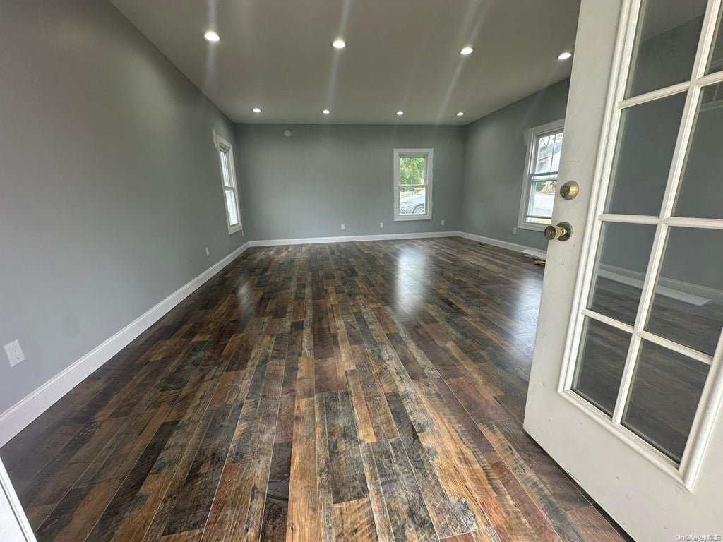 13 of 31 - 49 Landing Avenue, Smithtown, NY