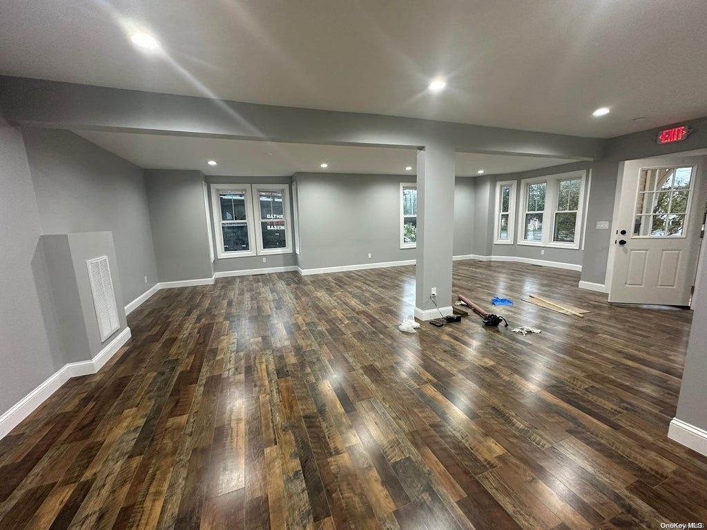 14 of 31 - 49 Landing Avenue, Smithtown, NY