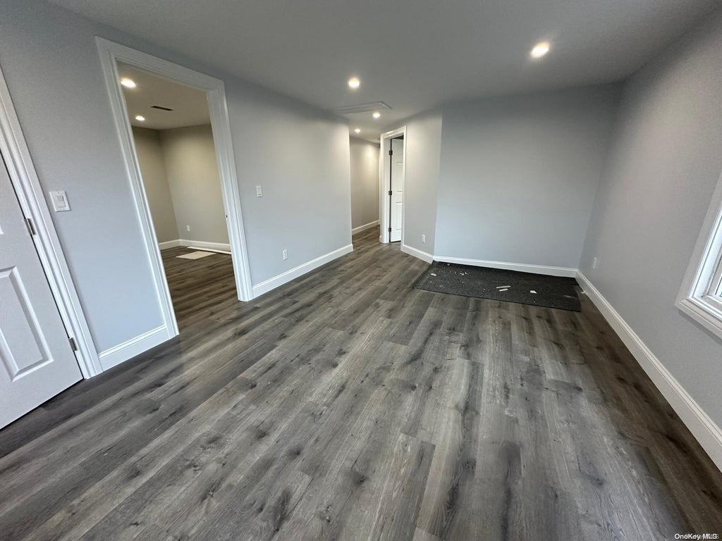 26 of 31 - 49 Landing Avenue, Smithtown, NY