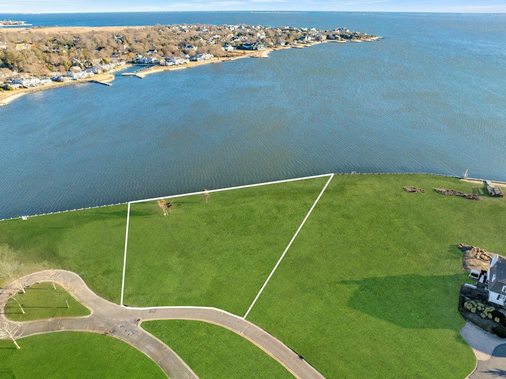5 of 8 - Lot 5 Overlea Court, Bay Shore, NY