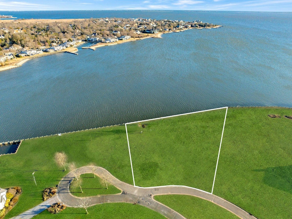 6 of 8 - Lot 5 Overlea Court, Bay Shore, NY