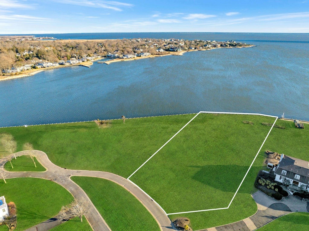 2 of 10 - Lot 6 Overlea Court, Bay Shore, NY