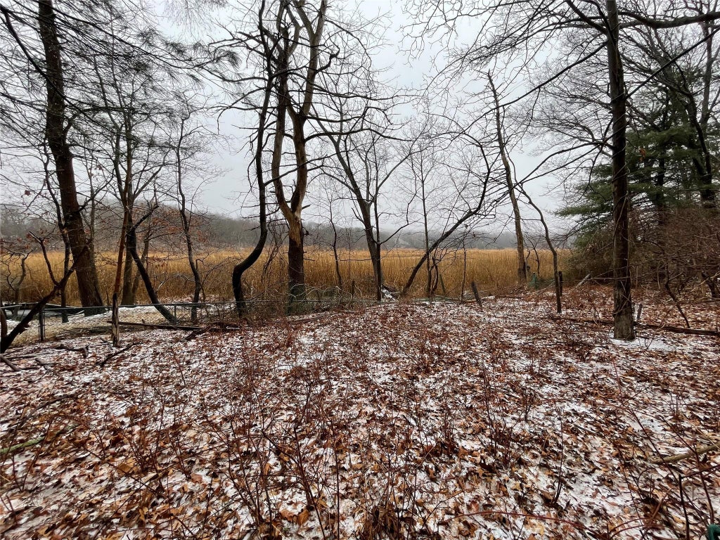9 of 34 - 326a Nissequogue River Road, Saint James, NY