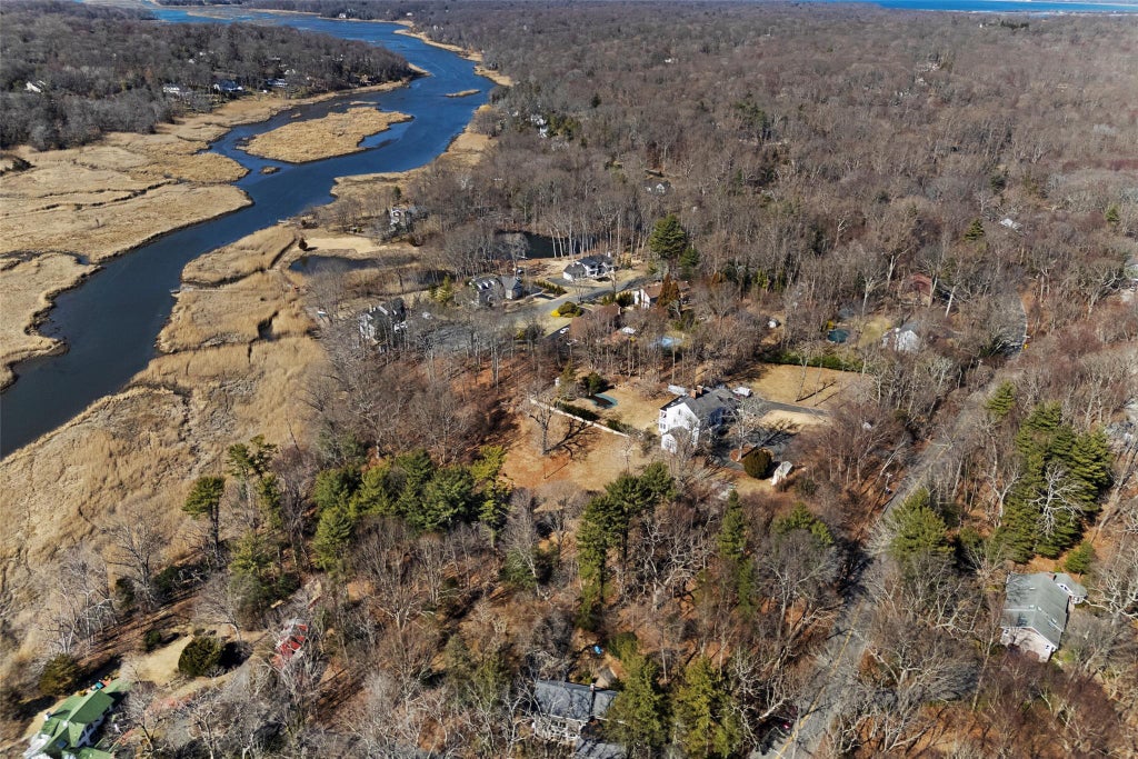 24 of 34 - 326a Nissequogue River Road, Saint James, NY