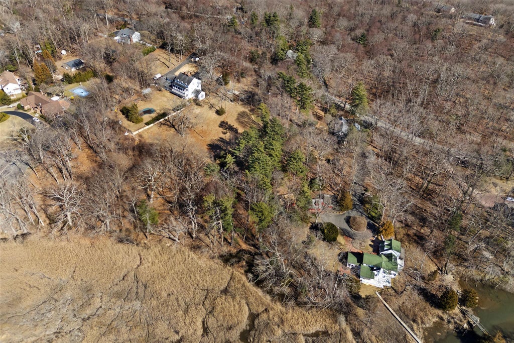 30 of 34 - 326a Nissequogue River Road, Saint James, NY