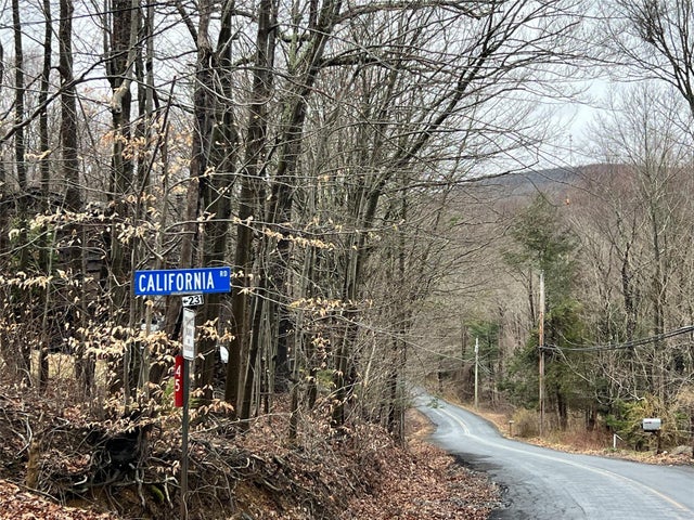 41 California Road, Warwick