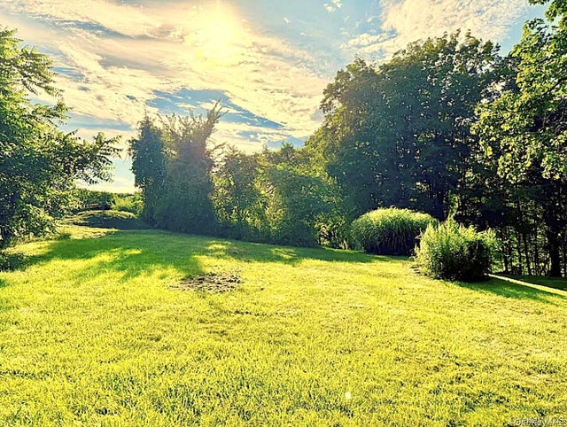 Photo of Listing #891370