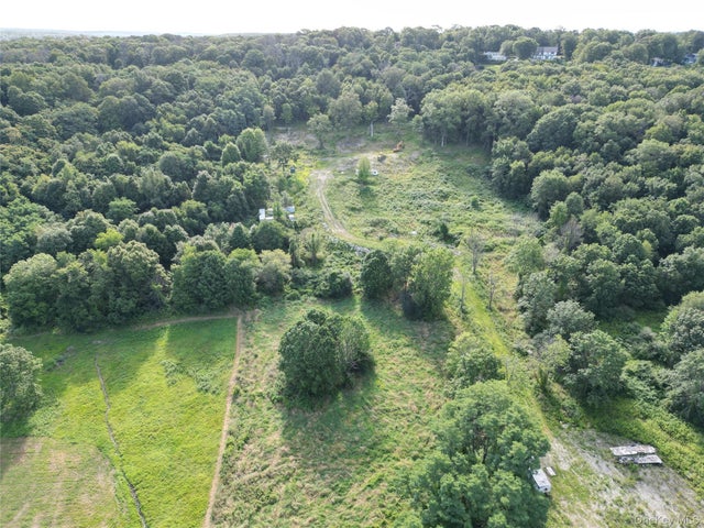 36 Gem Mountain, Lagrangeville