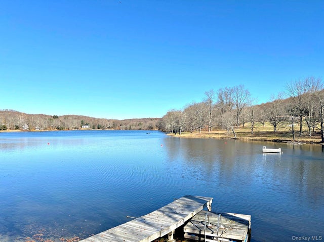 65 Patricia Lane, Clinton Corners