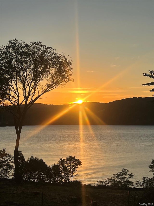 Wheeler Hill Road, Hughsonville