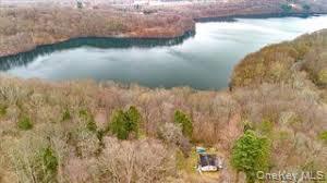 108 Titicus Road, North Salem