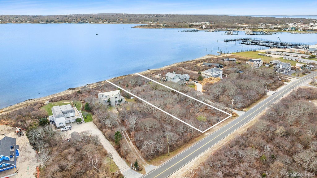 403 E Lake Drive, Montauk