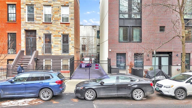 63 Irving Place, Brooklyn