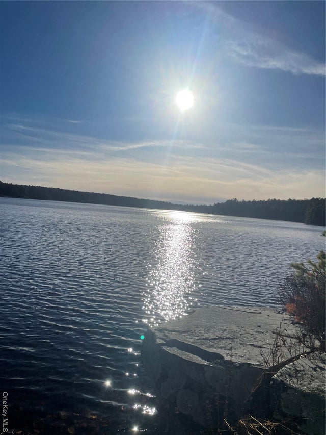 York Lake Estates Road, Barryville