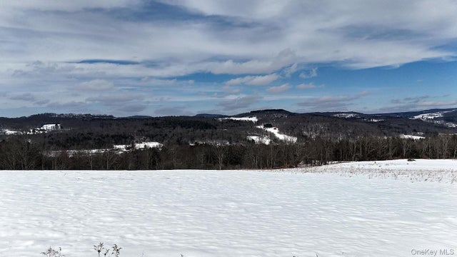 Hubert Road, Jeffersonville