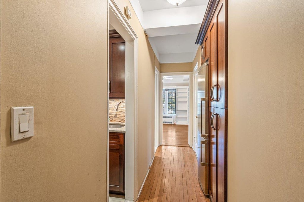 9 of 14 - 20 Continental Avenue # 2g, Forest Hills, NY