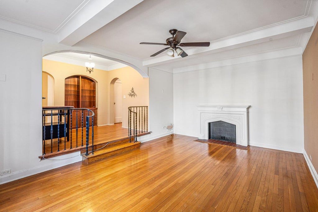 8 of 14 - 20 Continental Avenue # 2g, Forest Hills, NY