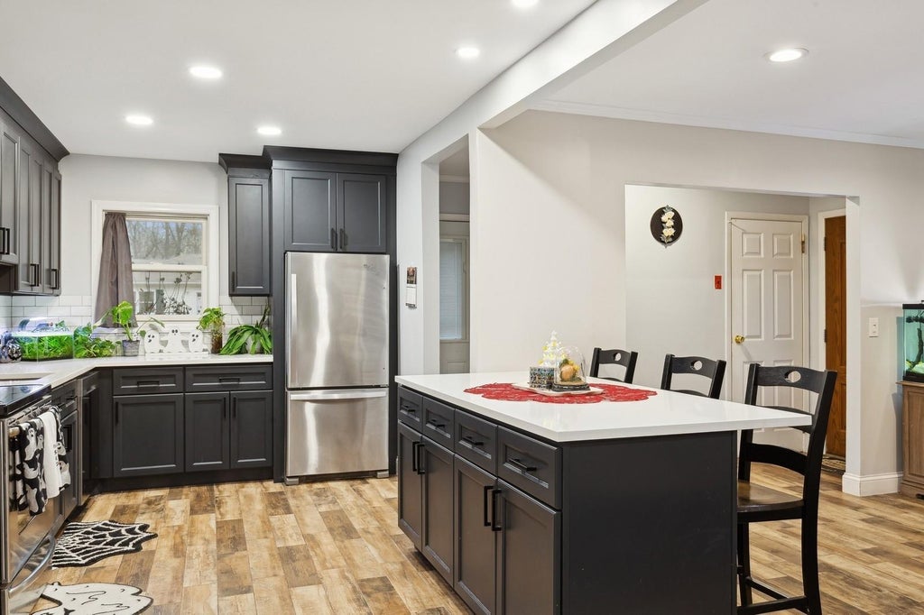 20 of 29 - 72 Stackyard Drive, Mastic Beach, NY