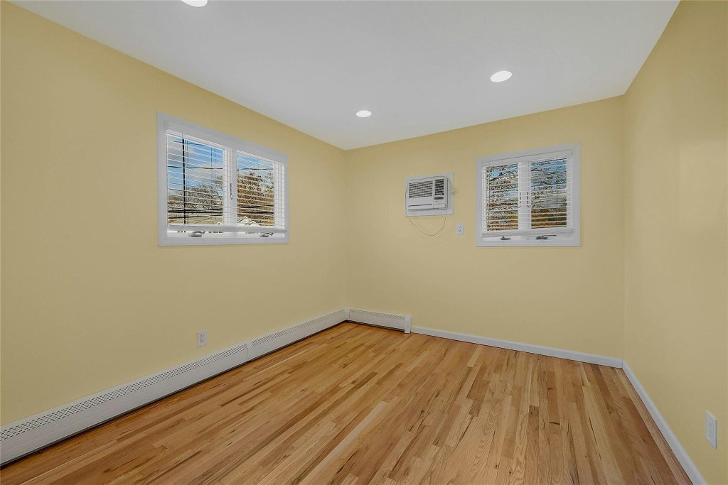 22 of 30 - 3 Harley Avenue, East Northport, NY