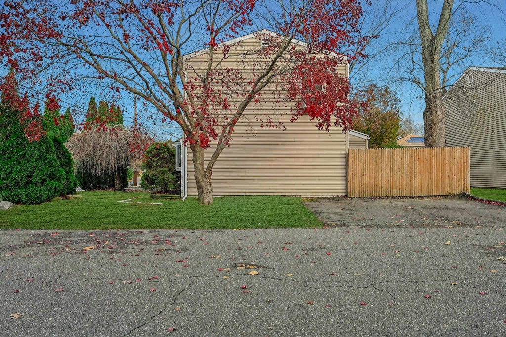 29 of 30 - 3 Harley Avenue, East Northport, NY