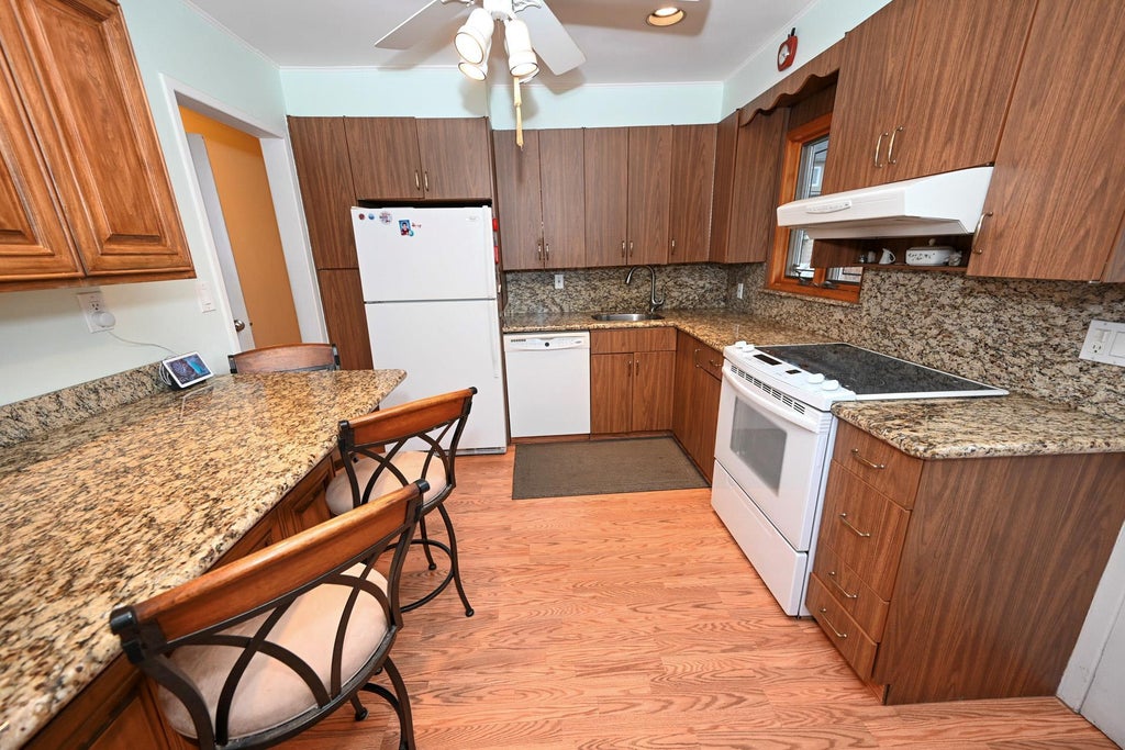 7 of 26 - 709 Brower Avenue, Franklin Square, NY