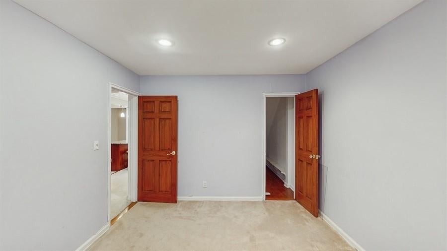 18 of 26 - Undisclosed, Roslyn Heights, NY