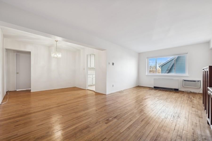 9 of 31 - 200 Atlantic Avenue # 224, Lynbrook, NY