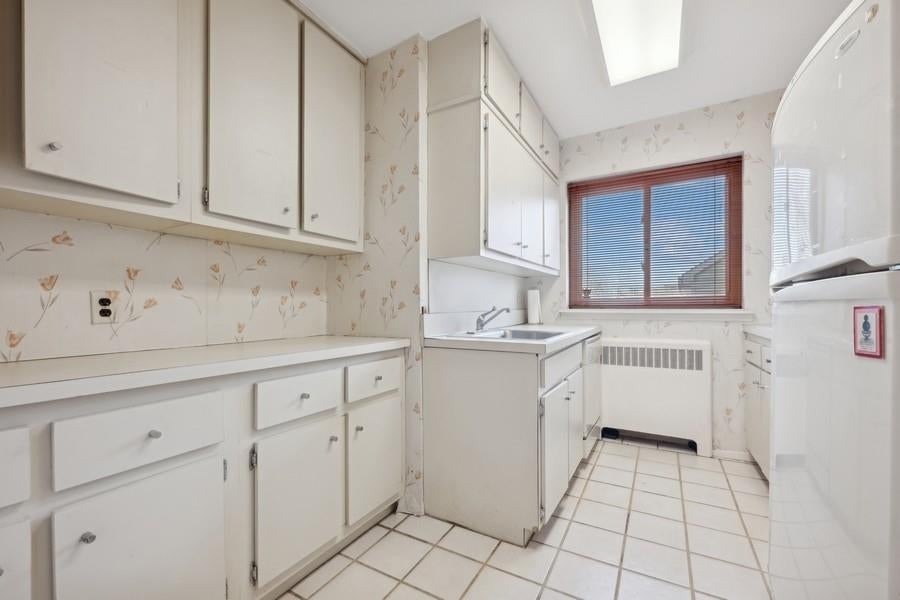 15 of 31 - 200 Atlantic Avenue # 224, Lynbrook, NY