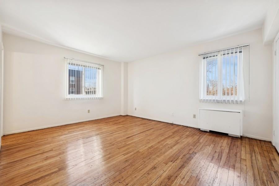 19 of 31 - 200 Atlantic Avenue # 224, Lynbrook, NY