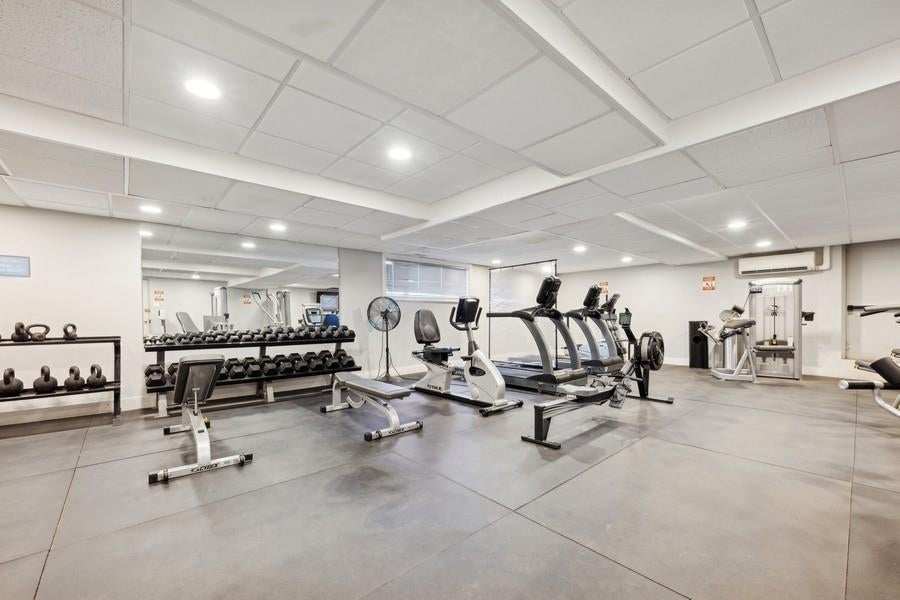 25 of 31 - 200 Atlantic Avenue # 224, Lynbrook, NY