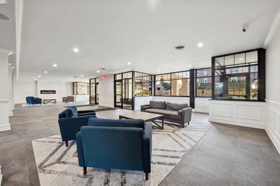 5 of 31 - 200 Atlantic Avenue # 224, Lynbrook, NY