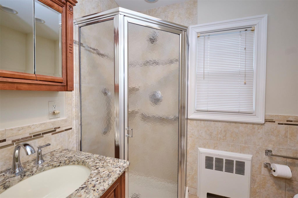 12 of 29 - 387 Garden St., East Meadow, NY