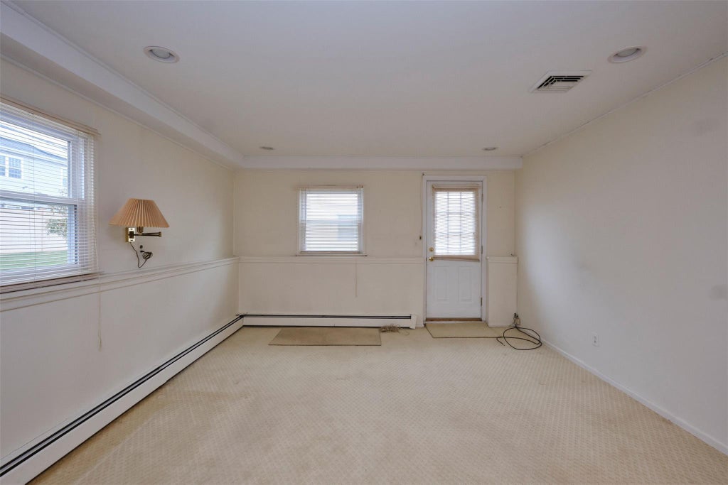 17 of 29 - 387 Garden St., East Meadow, NY
