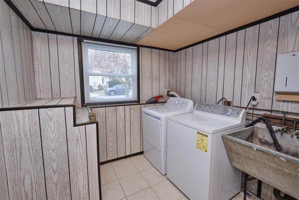 18 of 29 - 387 Garden St., East Meadow, NY