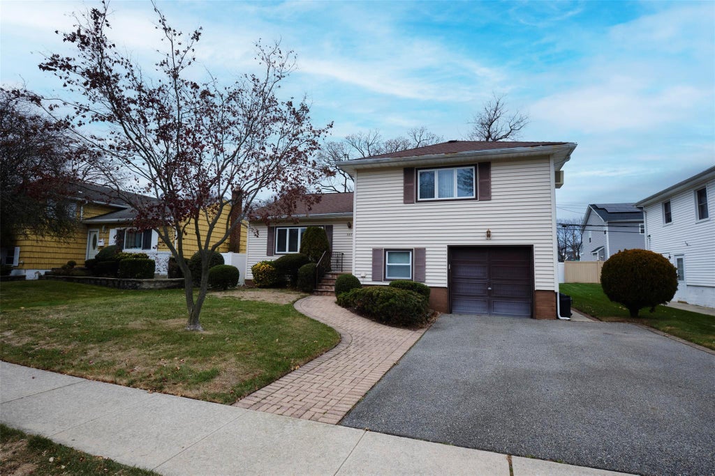 1 of 29 - 387 Garden St., East Meadow, NY