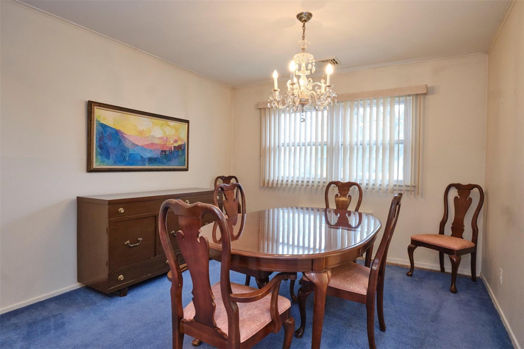 5 of 29 - 387 Garden St., East Meadow, NY