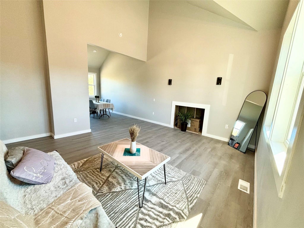 10 of 20 - 125 Lynbrook Drive, Mastic Beach, NY