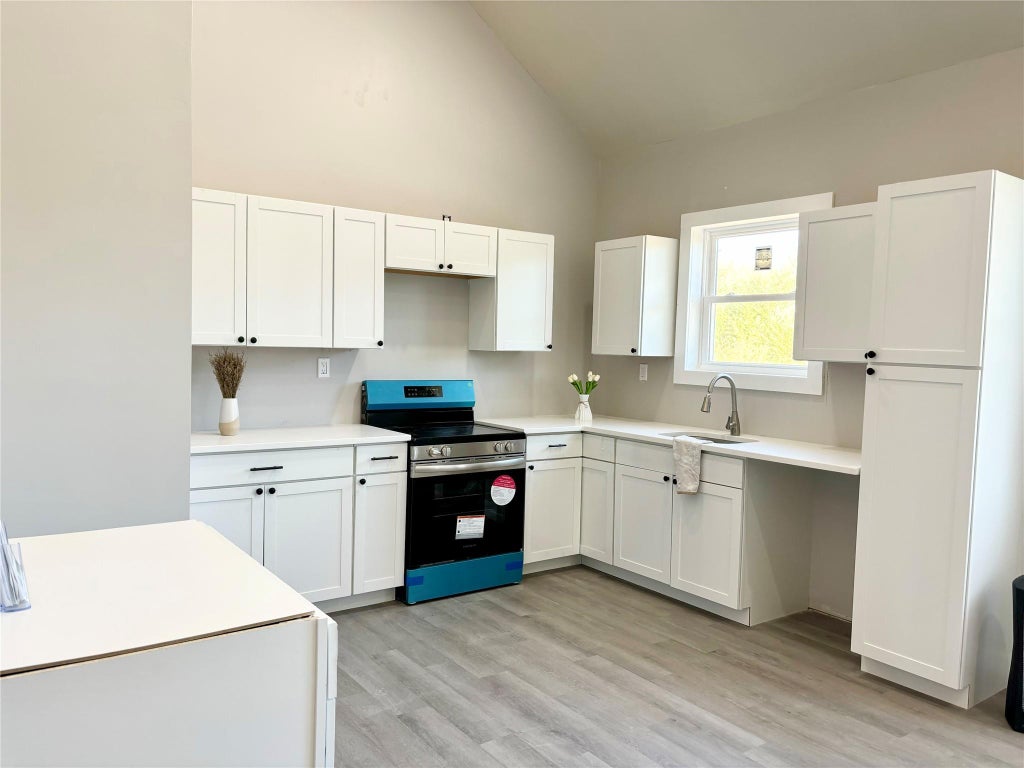 14 of 20 - 125 Lynbrook Drive, Mastic Beach, NY