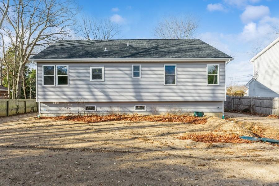 3 of 20 - 125 Lynbrook Drive, Mastic Beach, NY