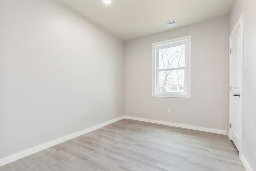 7 of 20 - 125 Lynbrook Drive, Mastic Beach, NY