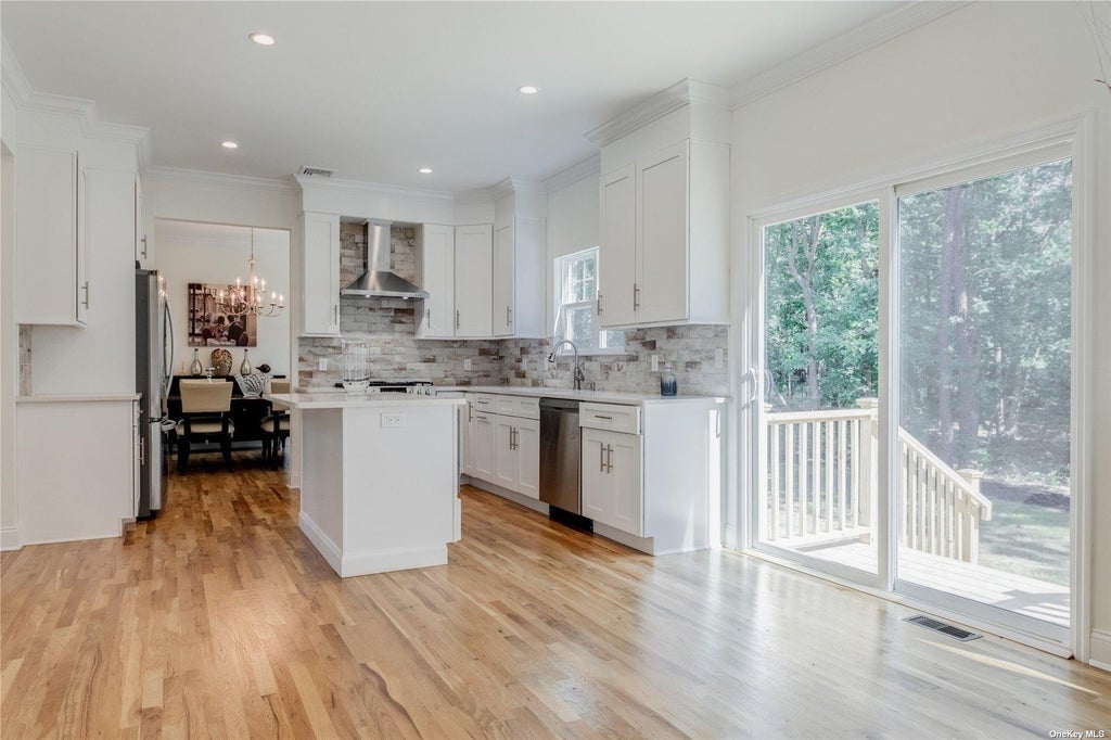 15 of 35 - 7 9th St., Center Moriches, NY