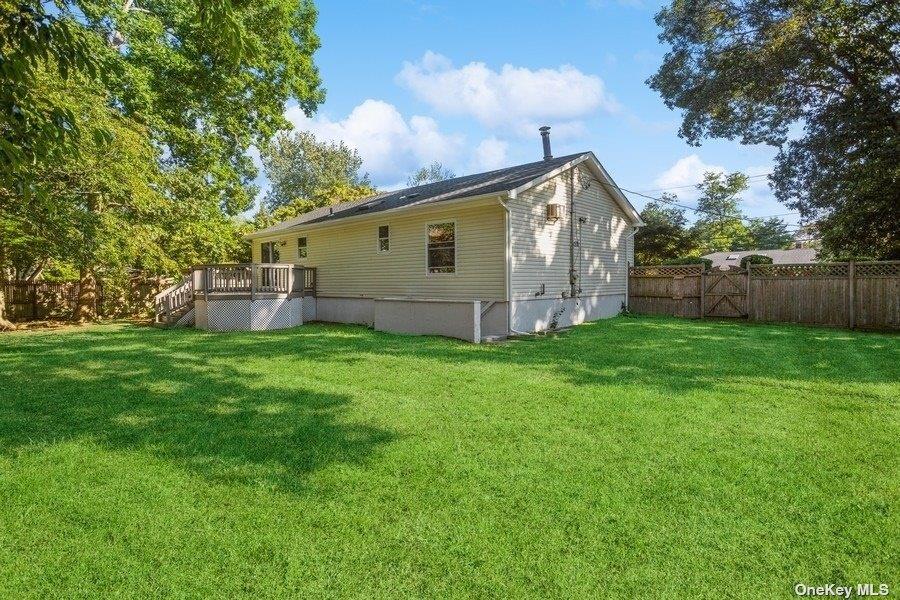 14 of 15 - 17 Pennant Drive, Mastic Beach, NY