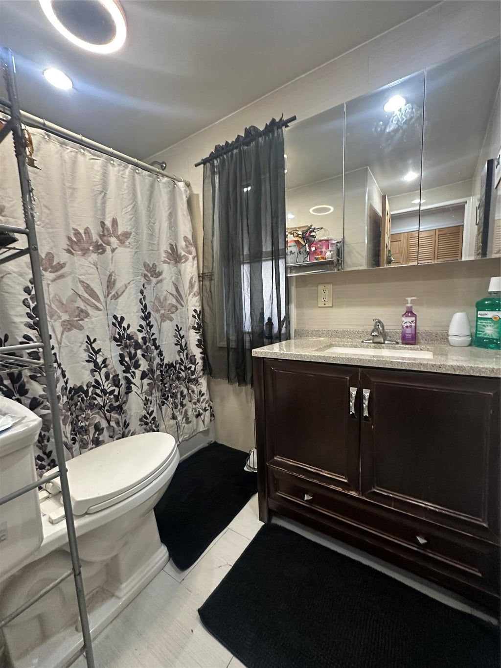 8 of 17 - 1133 Lincoln Avenue, Holbrook, NY