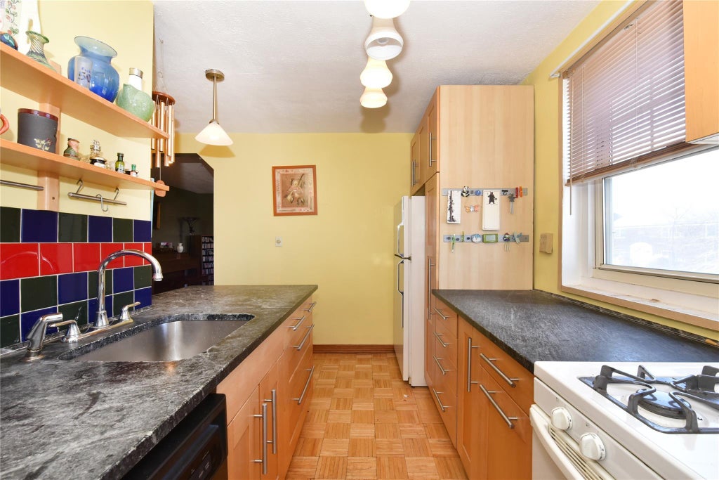 1 of 17 - 60-59 251 St. 251 St. # Second, Little Neck, NY