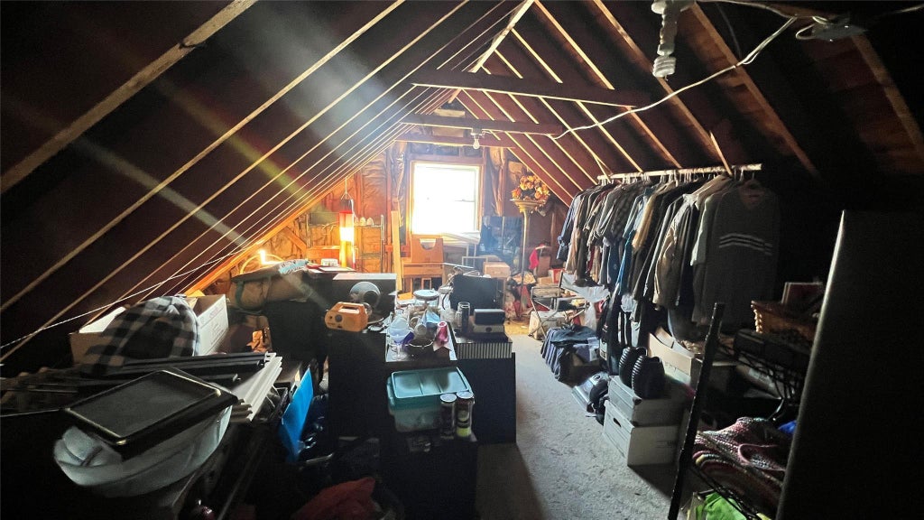 17 of 27 - 2351 Amherst St., East Meadow, NY