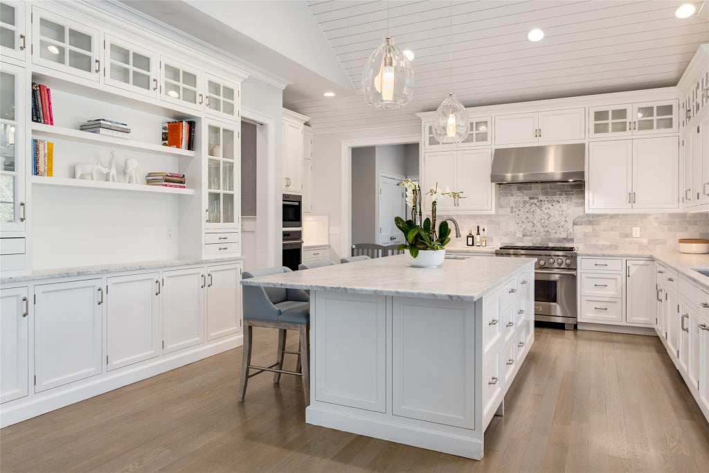 9 of 37 - 30 Bradford Avenue, Rye, NY