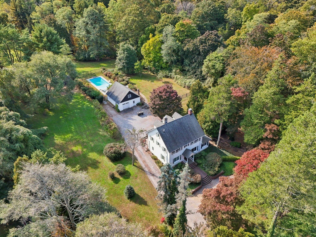 1 of 33 - 537 Moriches Road, Head Of The Harbor, NY