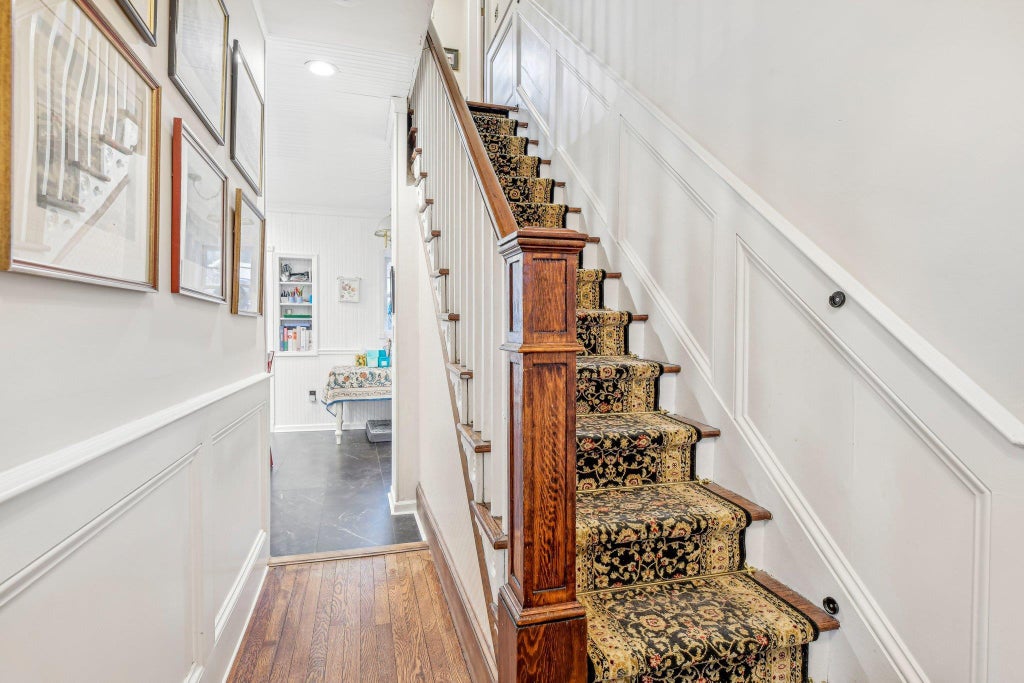 13 of 33 - 537 Moriches Road, Head Of The Harbor, NY