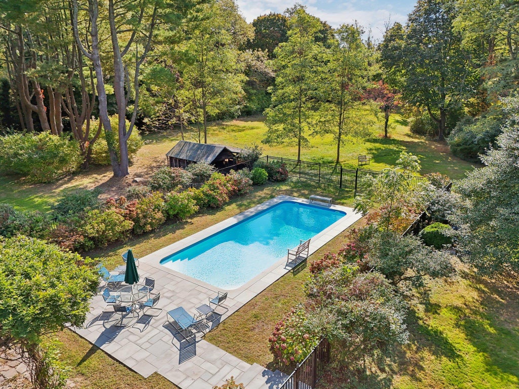 24 of 33 - 537 Moriches Road, Head Of The Harbor, NY