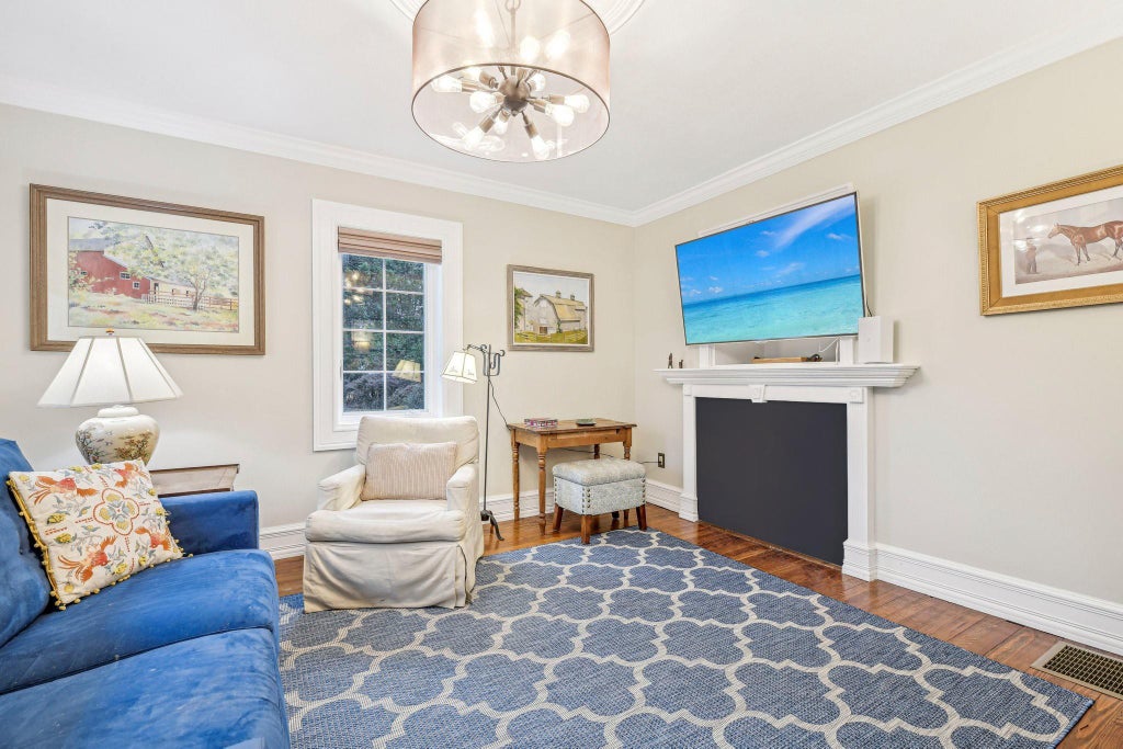 6 of 33 - 537 Moriches Road, Head Of The Harbor, NY